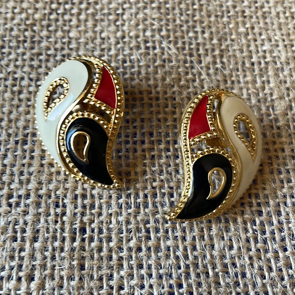 Vintage Avon earrings